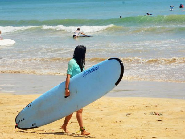 Mirissa surf